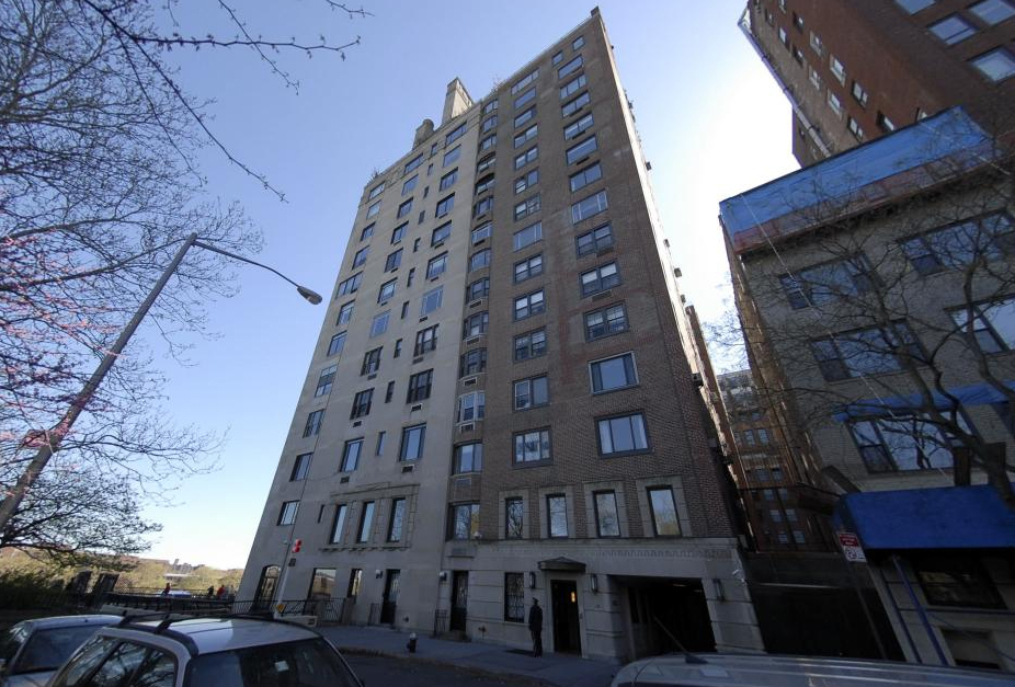 10-12 Gracie Sq #3A, New York, NY 10028, ©PropertyShark