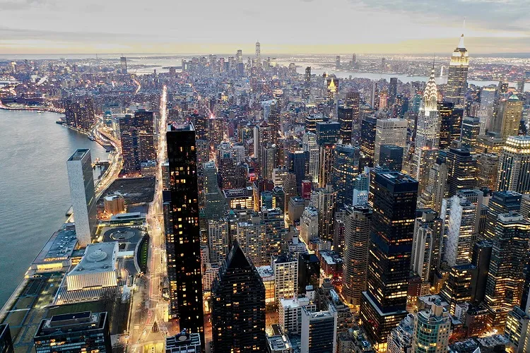 Aerial view of Midtown East, with Lower Manhattan in the background